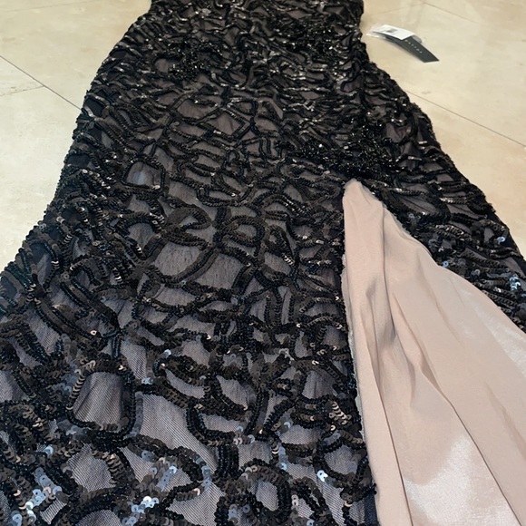 NWT AIDAN MATTOX EMBELLISHED GOWN! - Picture 2 of 6